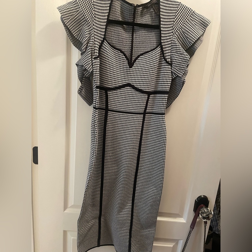BCBG body con midi dress